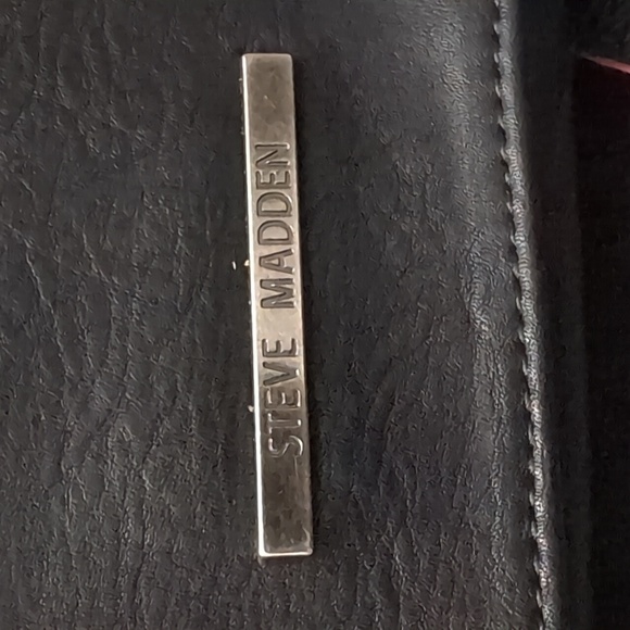 Steve Madden Women's Black Studded Leather Satchel/Crossbody Bag. - Picture 7 of 13